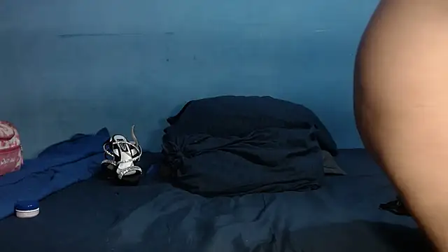 SamiBoobsxx online show from 9, 4, 2026