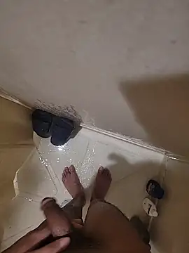 Snapshot of catluvr999 chatting on 6, 2, 2026 catluvr999 online show from 6, 2, 2026