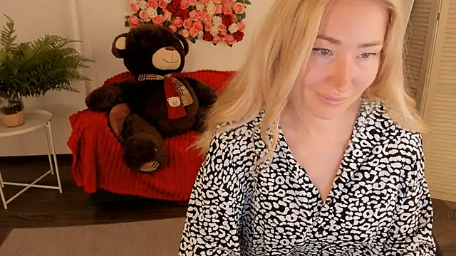 Snapshot of AstraMonroe chatting on 24, 5, 2026 AstraMonroe online show from 24, 5, 2026