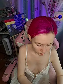 Snapshot of Fuzzy_Unicorn chatting on 17, 6, 2026 Fuzzy Unicorn online show from 17, 6, 2026