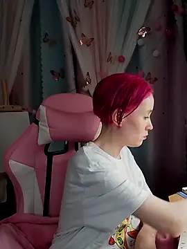 Fuzzy Unicorn online show from 7, 10, 2025