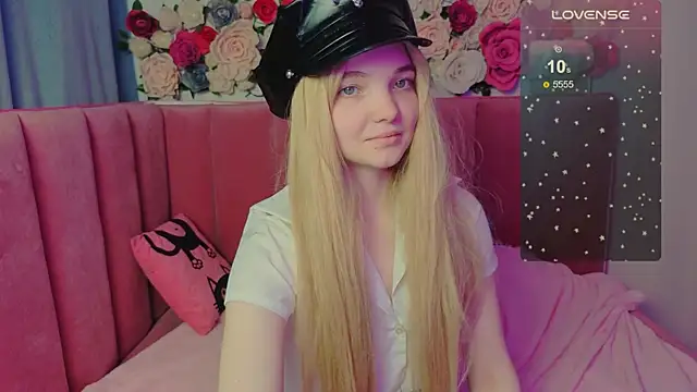 AnimeAlica18 online show from 12, 11, 2025