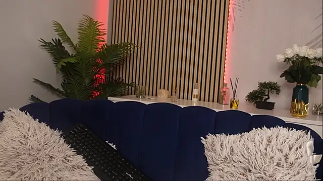 angel wow  online show from 10, 9, 2025