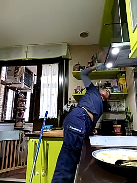 Flacidas online show from 3, 12, 2025