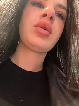 Snapshot of MiraReach chatting on 23, 9, 2025 MiraReach online show from 23, 9, 2025