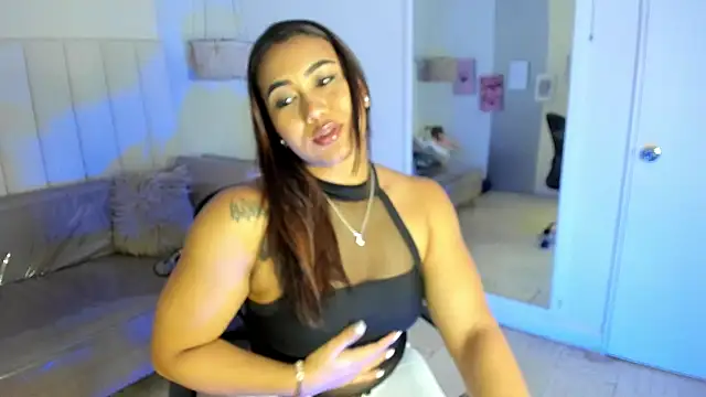 Snapshot of veronica_b07 chatting on 19, 5, 2026 veronica b07 online show from 19, 5, 2026