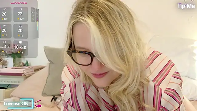 SuzieSub online show from 19, 1, 2026