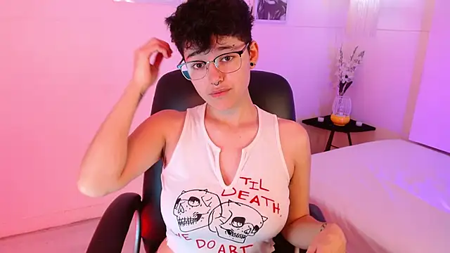 Snapshot of jeroharper chatting on 20, 10, 2025 jeroharper online show from 20, 10, 2025