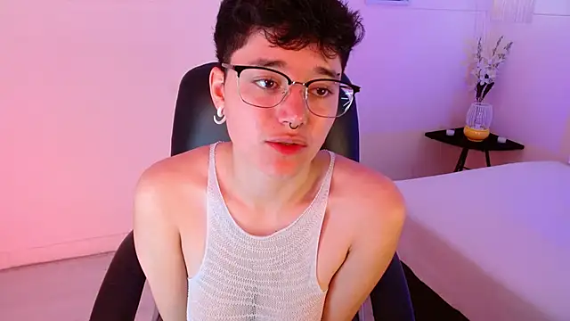 Snapshot of jeroharper chatting on 5, 10, 2025 jeroharper online show from 5, 10, 2025