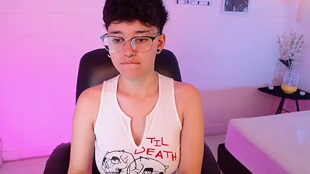 Snapshot of jeroharper chatting on 14, 11, 2025 jeroharper online show from 14, 11, 2025