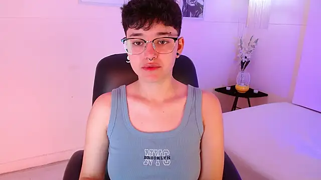 Snapshot of jeroharper chatting on 3, 10, 2025 jeroharper online show from 3, 10, 2025