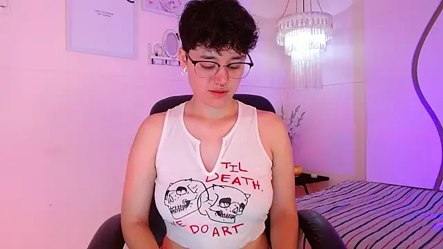 Snapshot of jeroharper chatting on 14, 9, 2025 jeroharper online show from 14, 9, 2025