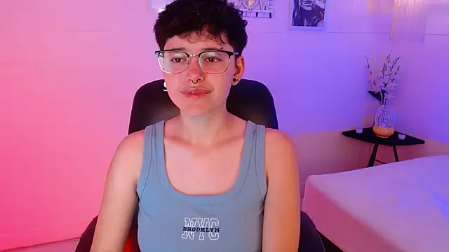 Snapshot of jeroharper chatting on 24, 11, 2025 jeroharper online show from 24, 11, 2025