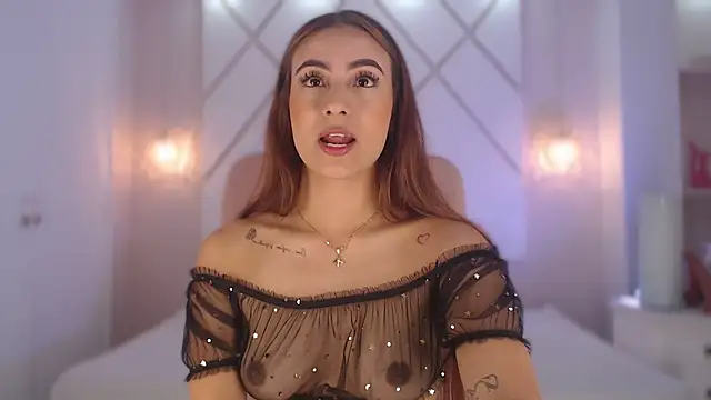 isabellashine online show from 10, 9, 2025