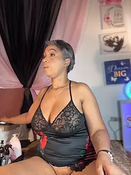 Snapshot of skarlleth_11 chatting on 1, 12, 2025 skarlleth 11 online show from 1, 12, 2025