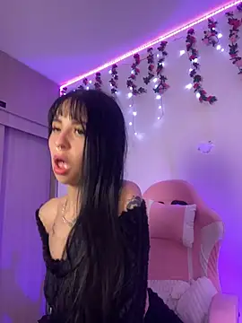 Lia  1 online show from 26, 11, 2025