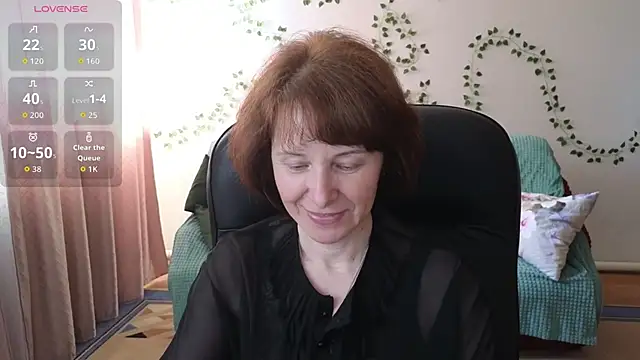 Lia Tito online show from 8, 5, 2026
