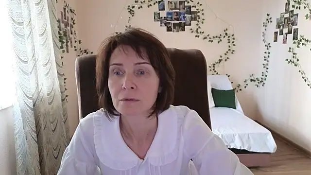 Snapshot of Lia_Tito chatting on 19, 9, 2025 Lia Tito online show from 19, 9, 2025