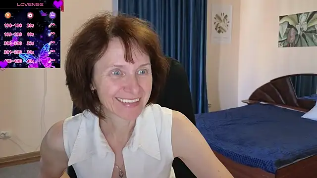 Snapshot of Lia_Tito chatting on 13, 9, 2025 Lia Tito online show from 13, 9, 2025