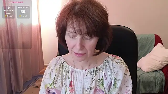 Lia Tito online show from 6, 2, 2026