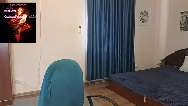 Snapshot of Lia_Tito chatting on 25, 10, 2025 Lia Tito online show from 25, 10, 2025