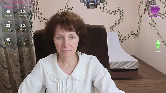 Snapshot of Lia_Tito chatting on 18, 10, 2025 Lia Tito online show from 18, 10, 2025