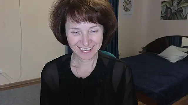 Snapshot of Lia_Tito chatting on 4, 11, 2025 Lia Tito online show from 4, 11, 2025