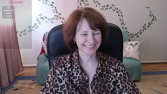 Lia Tito online show from 4, 4, 2026