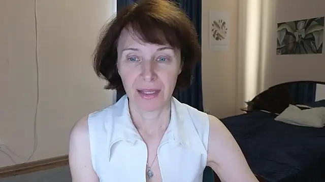 Snapshot of Lia_Tito chatting on 30, 11, 2025 Lia Tito online show from 30, 11, 2025