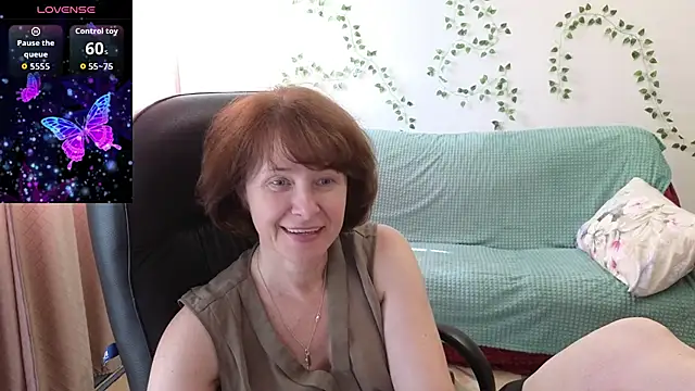 Snapshot of Lia_Tito chatting on 16, 7, 2026 Lia Tito online show from 16, 7, 2026