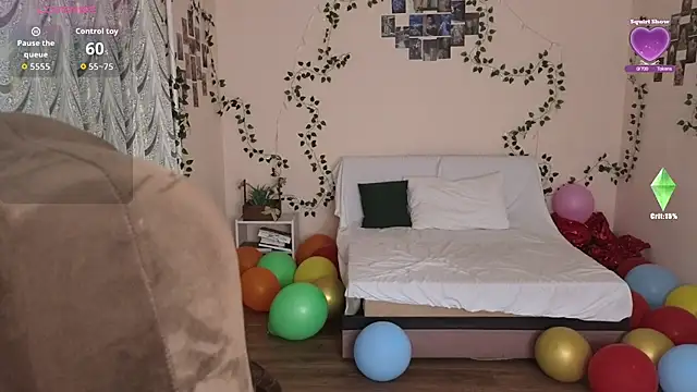 Snapshot of Lia_Tito chatting on 14, 10, 2025 Lia Tito online show from 14, 10, 2025