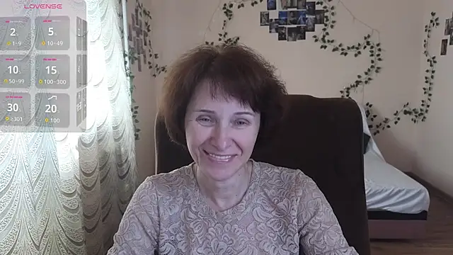 Snapshot of Lia_Tito chatting on 24, 10, 2025 Lia Tito online show from 24, 10, 2025