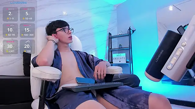 mathias saenz online show from 15, 1, 2026