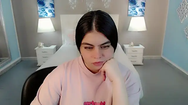 maddissonivanova online show from 18, 12, 2025