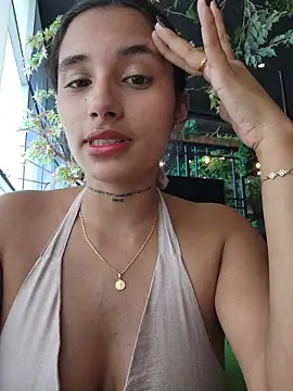 Lorena Mcfly online show from 4, 5, 2026