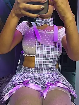 Lorena Mcfly online show from 14, 2, 2026