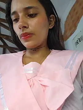 Lorena Mcfly online show from 13, 2, 2026