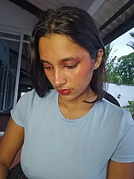 Lorena Mcfly online show from 16, 7, 2026