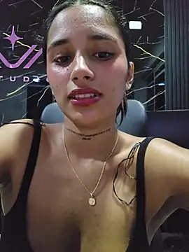 Lorena Mcfly online show from 20, 6, 2026