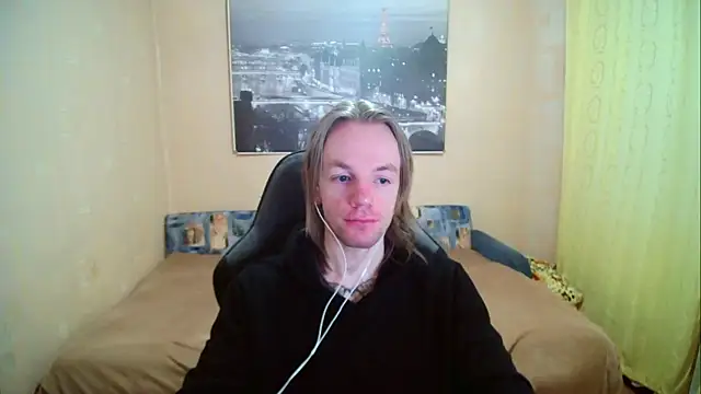 Snapshot of AdamDickens chatting on 19, 9, 2025 AdamDickens online show from 19, 9, 2025