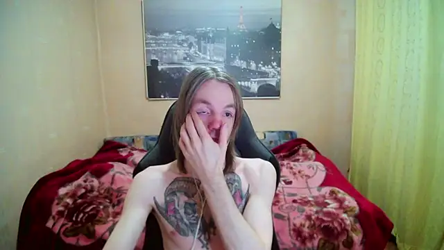 Snapshot of AdamDickens chatting on 6, 10, 2025 AdamDickens online show from 6, 10, 2025