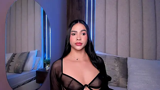 LucySalvatore  online show from 27, 11, 2025