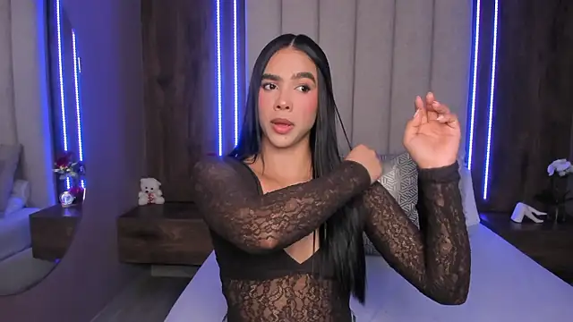 Snapshot of LucySalvatore_ chatting on 28, 2, 2026 LucySalvatore online show from 28, 2, 2026