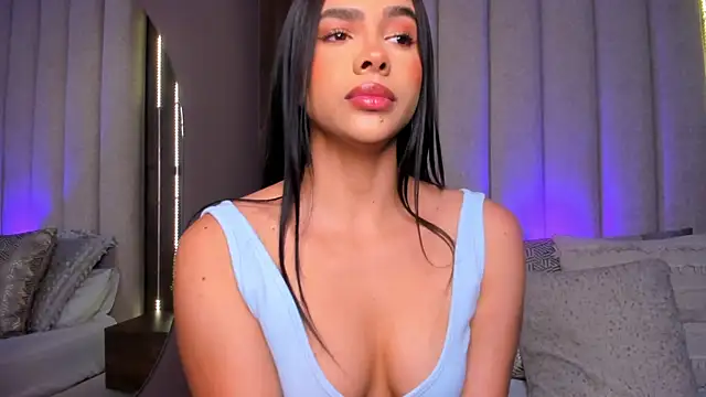 LucySalvatore  online show from 1, 10, 2025