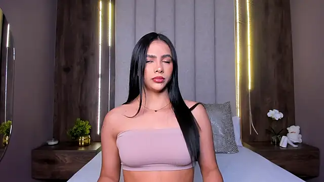 LucySalvatore  online show from 10, 9, 2025