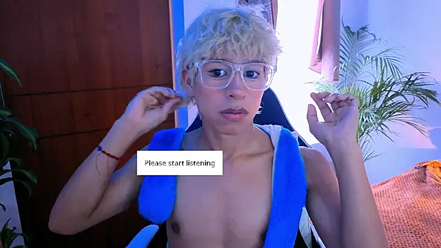 Snapshot of taichi_bluy chatting on 1, 11, 2025 taichi bluy online show from 1, 11, 2025