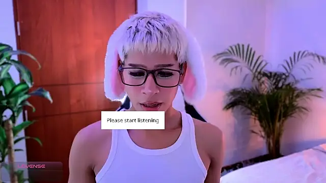 Snapshot of taichi_bluy chatting on 8, 10, 2025 taichi bluy online show from 8, 10, 2025