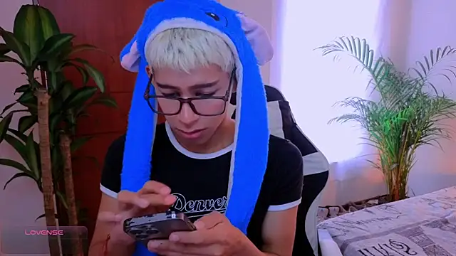 Snapshot of taichi_bluy chatting on 26, 9, 2025 taichi bluy online show from 26, 9, 2025