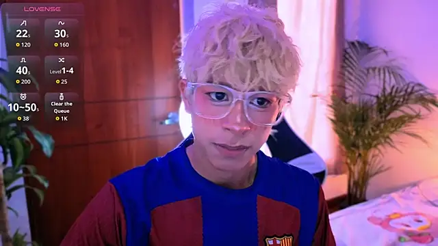 Snapshot of taichi_bluy chatting on 30, 10, 2025 taichi bluy online show from 30, 10, 2025