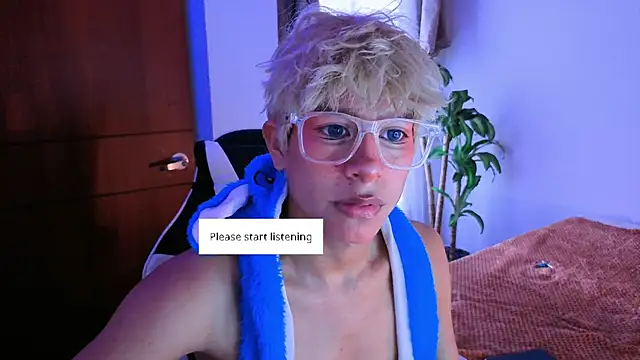 Snapshot of taichi_bluy chatting on 8, 11, 2025 taichi bluy online show from 8, 11, 2025